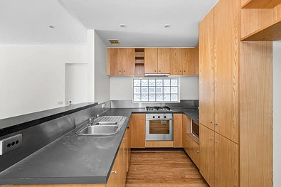 3/41 Marine Parade, St Kilda, VIC 3182, 2 Bedrooms, 1 Bathrooms, Apartment