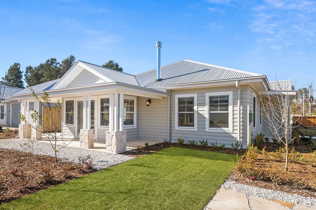 Bowral 4房  Luxury downsizer, no strata