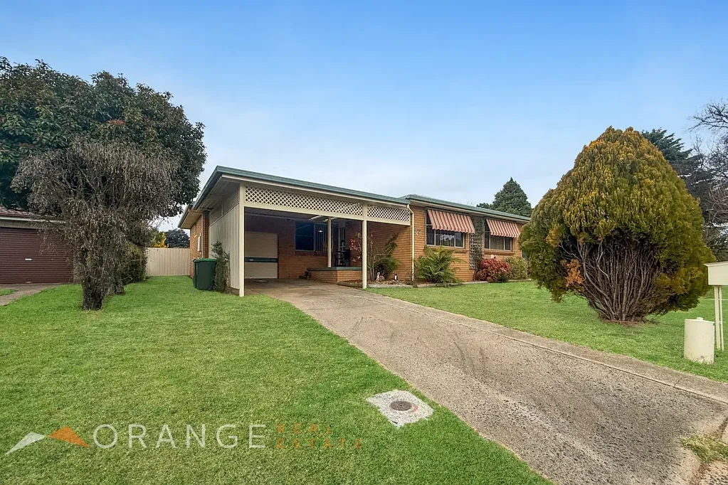 Orange 3chambre Space, Storage & Style at 6 Taronga Avenue