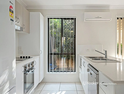 12/8 Wattlebrush Court, Park Ridge, Brisbane - Southern Region, 3 Bedrooms, 2 Bathrooms, Townhouse