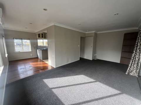 Charming 2-Bedroom Unit in Mangere