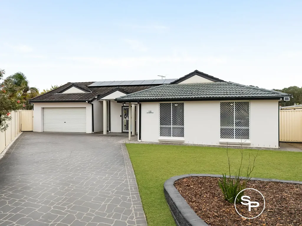 Rosemeadow 5Habitaciones Single-Level Family Home Nestled in a Quiet Cul-de-Sac