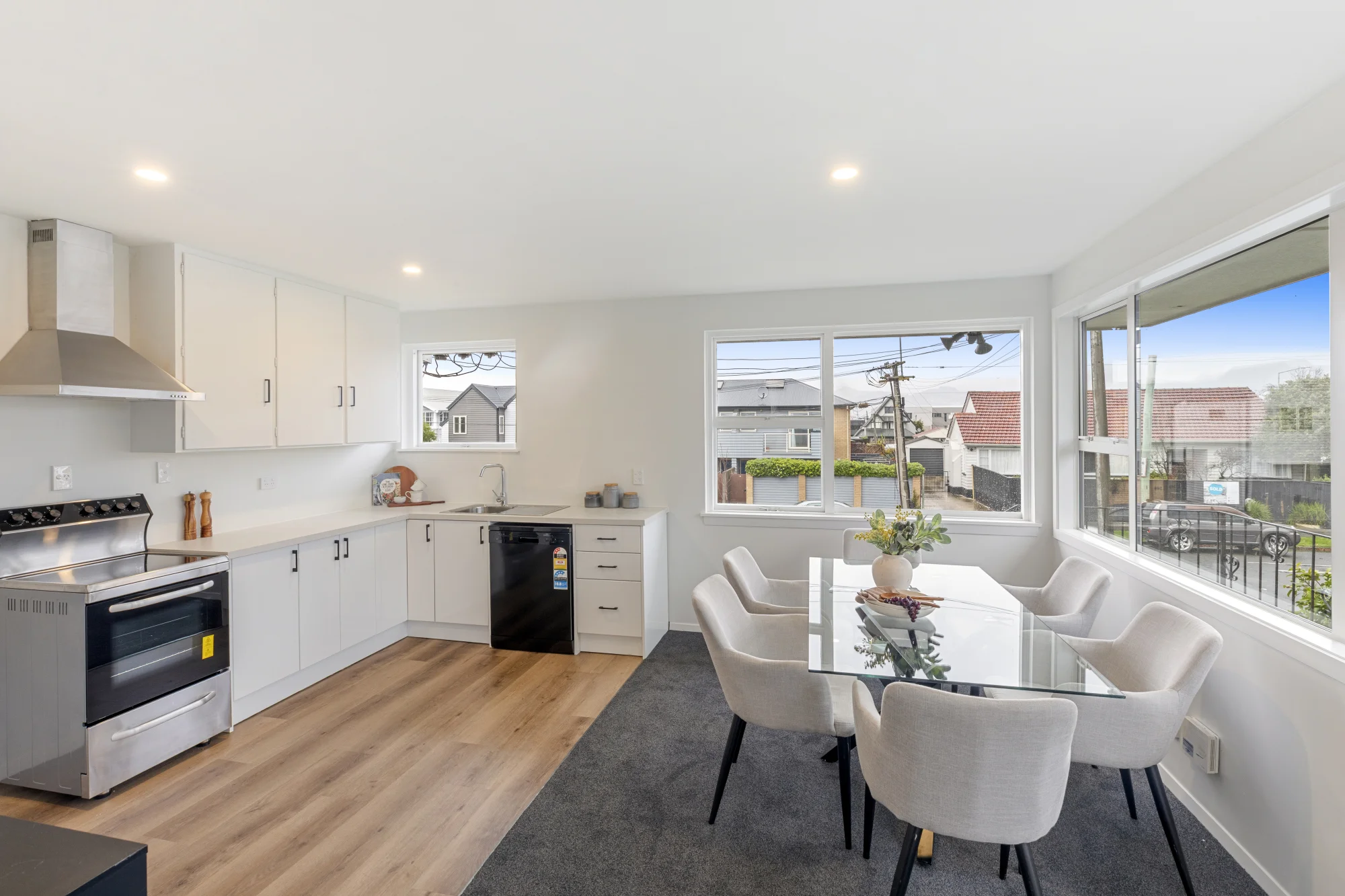Linwood 3部屋 Freshly refurbished three bedroom home