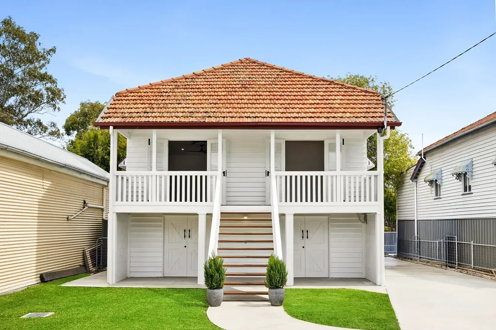 Landsborough 2房  Freshly Renovated Queenslander Charm in the Heart of Landsborough