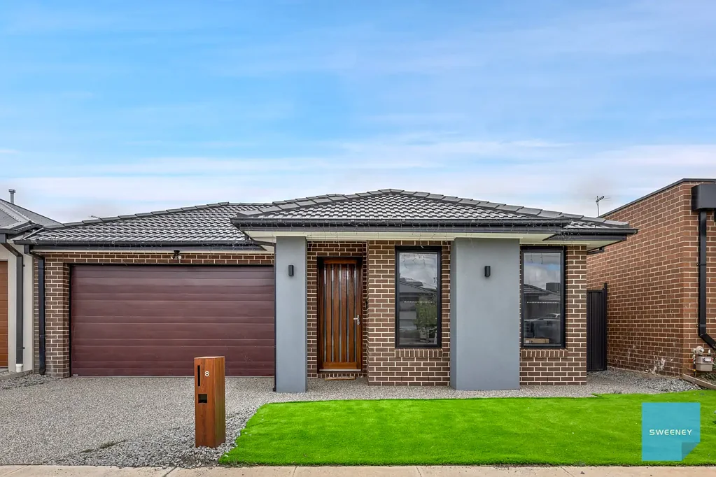 8 Dennison Street, Deanside, VIC 3336