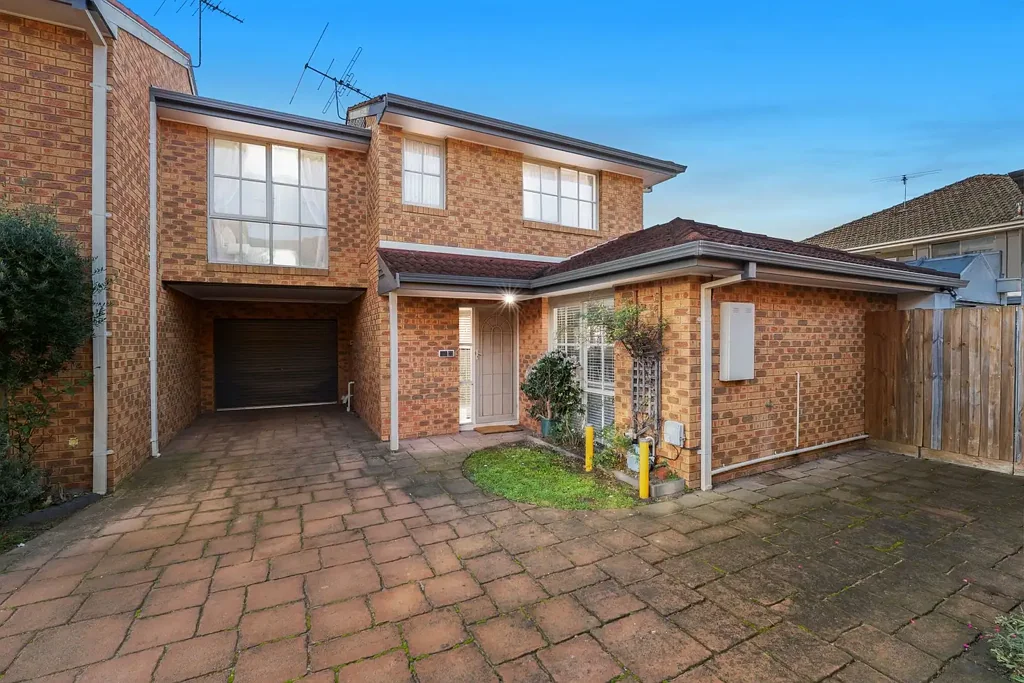 Carnegie 3ਬੈੱਡਰੂਮ Low Maintenance Living in Superb Location