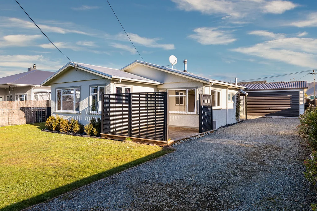Waimate 2房  Charming, tidy home in a convenient location