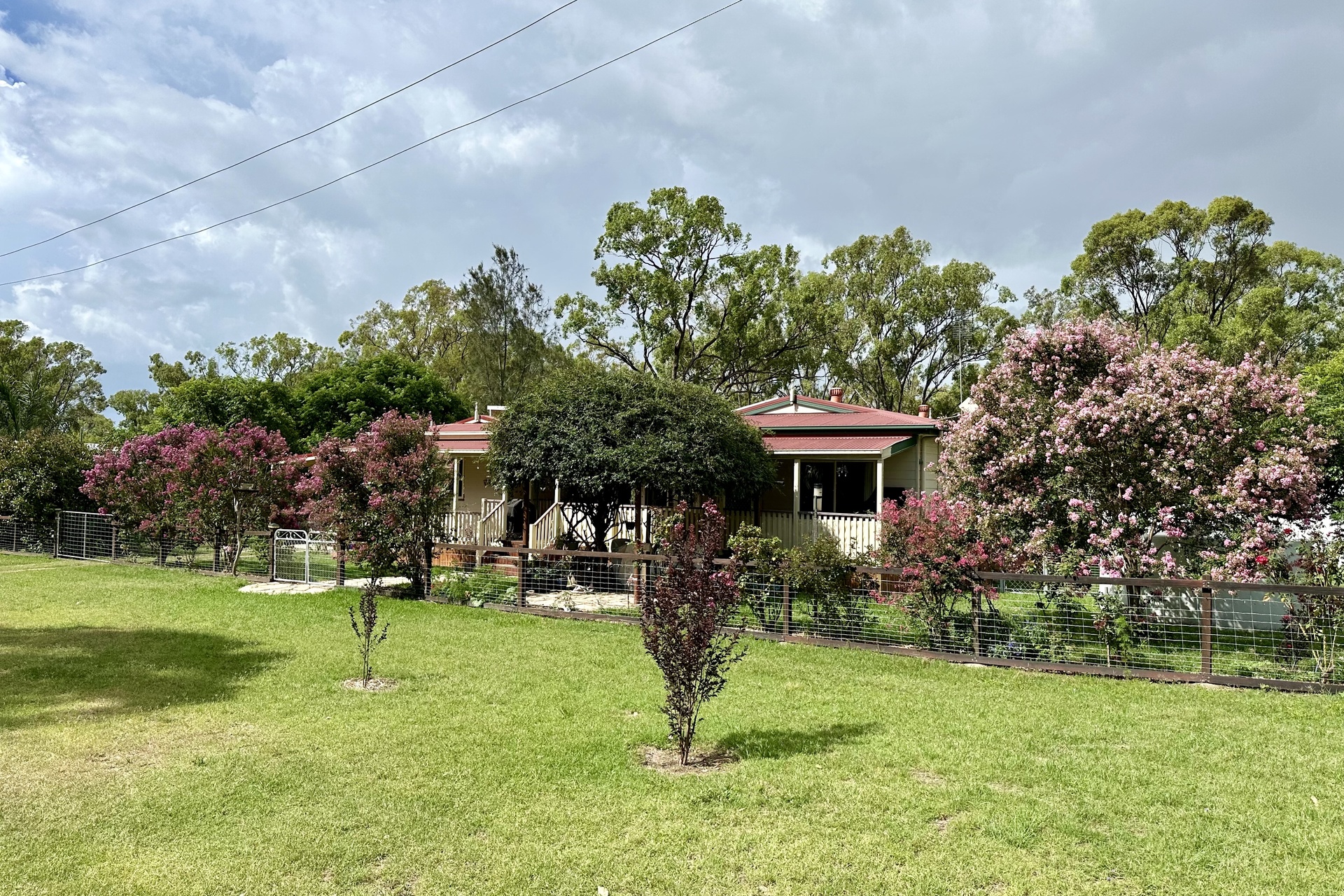 104 MARYVALE ST, HENDON QLD 4362, 0 habitaciones, 0 baños, House