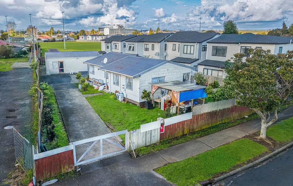 12 Gray Avenue, Mangere East, Manukau City, Auckland