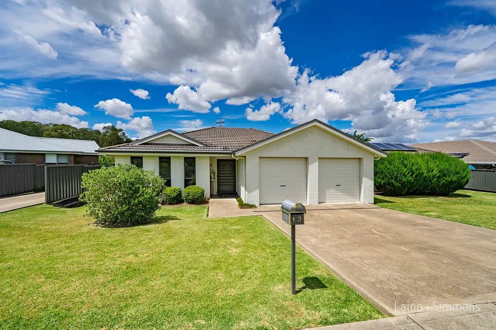13 Kennedy Street, Armidale, NSW 2350
