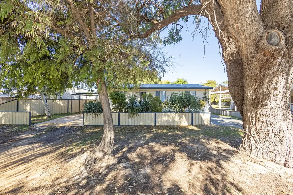 Jurien Bay 3房  Loaded With Potential - Zoned Regional Centre