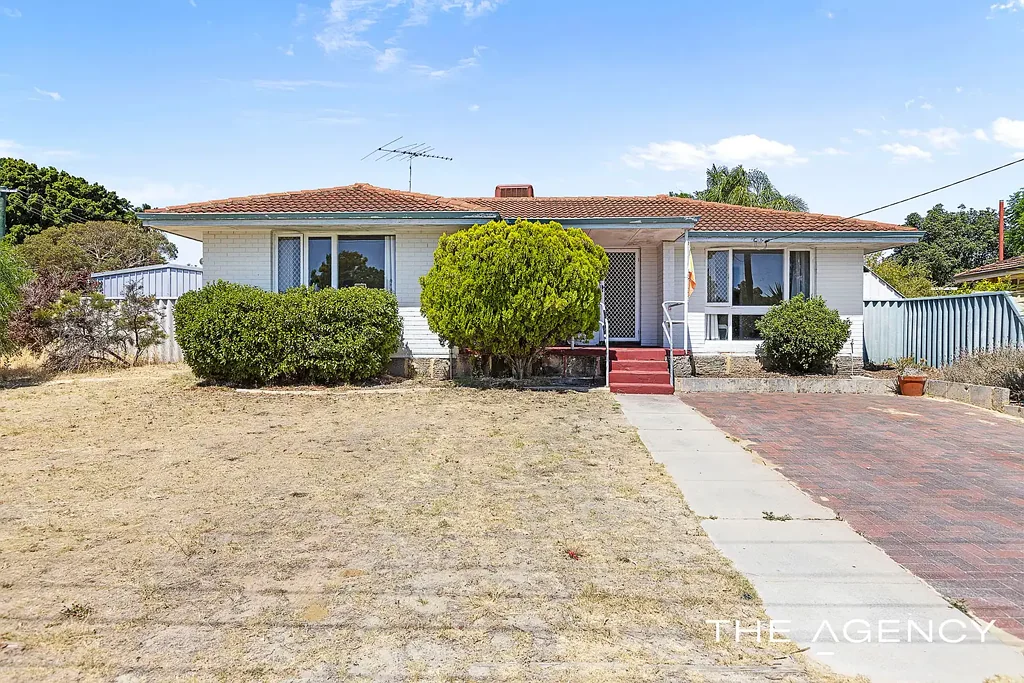 27 Pelham Way, Girrawheen, WA 6064