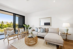 9/12 Sunrise Drive, Maroochydore