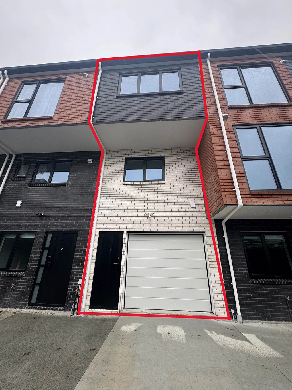 Modern & Comfortable Living in the Heart of Mt...