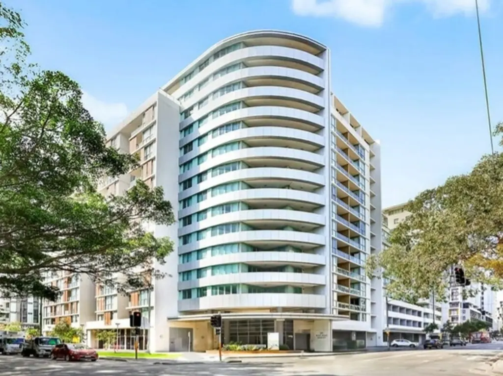 Modern 1 Bedroom Apartment - available now