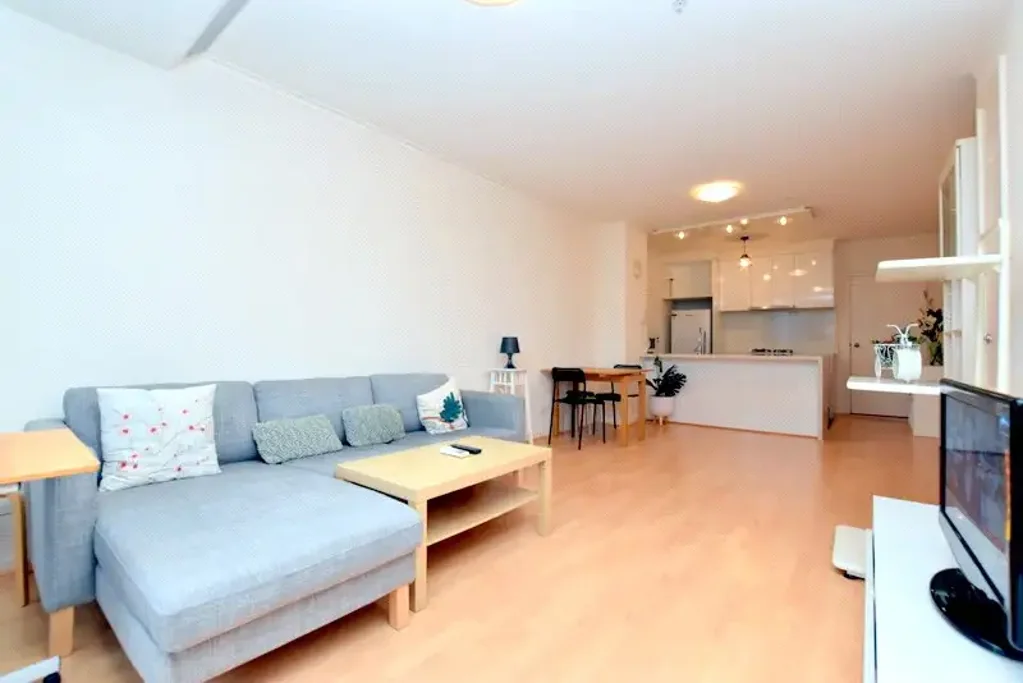 Vue Grande 13th floor, 63 Whiteman St: You’ll Never Want To Leave.