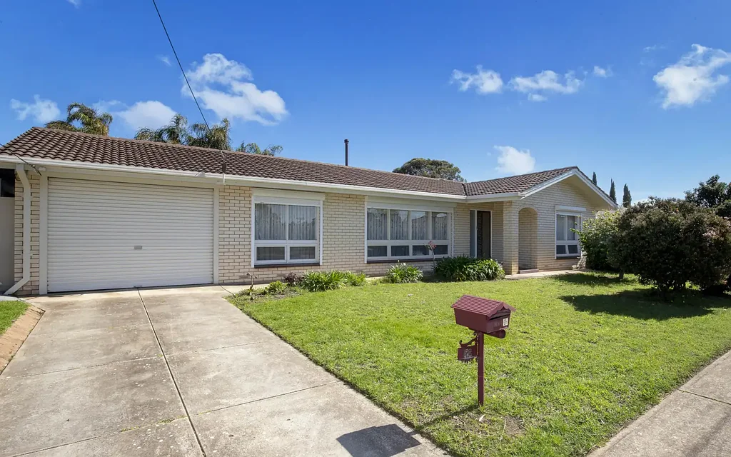 UPDATED KITCHEN - FAMILY HOME IN A GOOD LOCATION