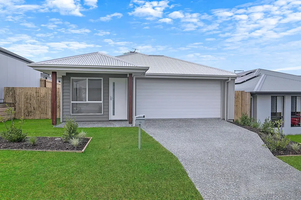 Modern Comfort in a Family-Friendly Community