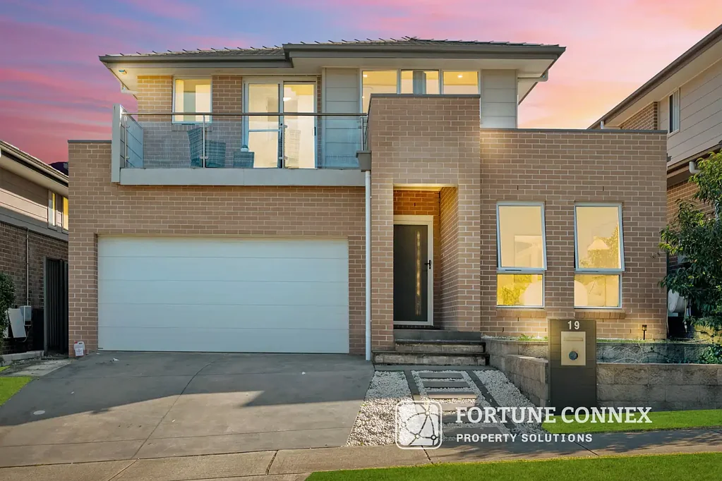 North Kellyville 4ਬੈੱਡਰੂਮ A Stylish, Impeccable and Private Family Home in a Prime Parkside Locale