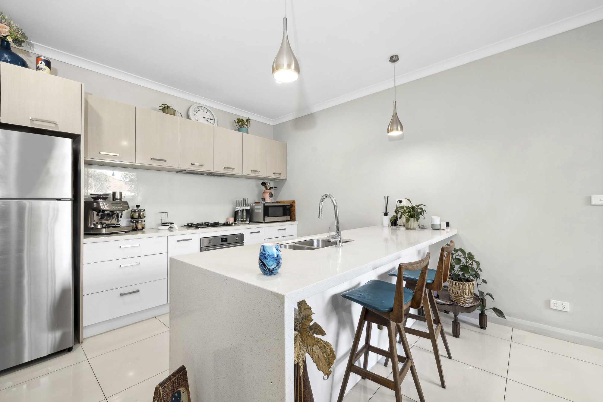 27 MORSHEAD AV, MOUNT WAVERLEY VIC 3149, 0 habitaciones, 0 baños, Townhouse