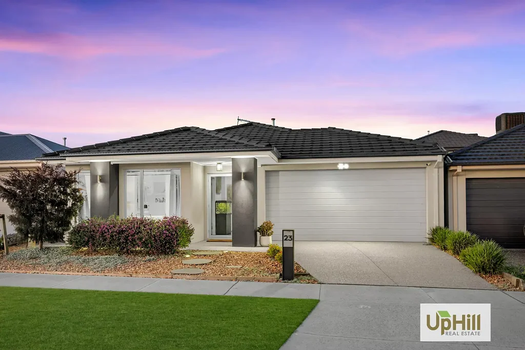 23 Baseline Way, Clyde, VIC 3978