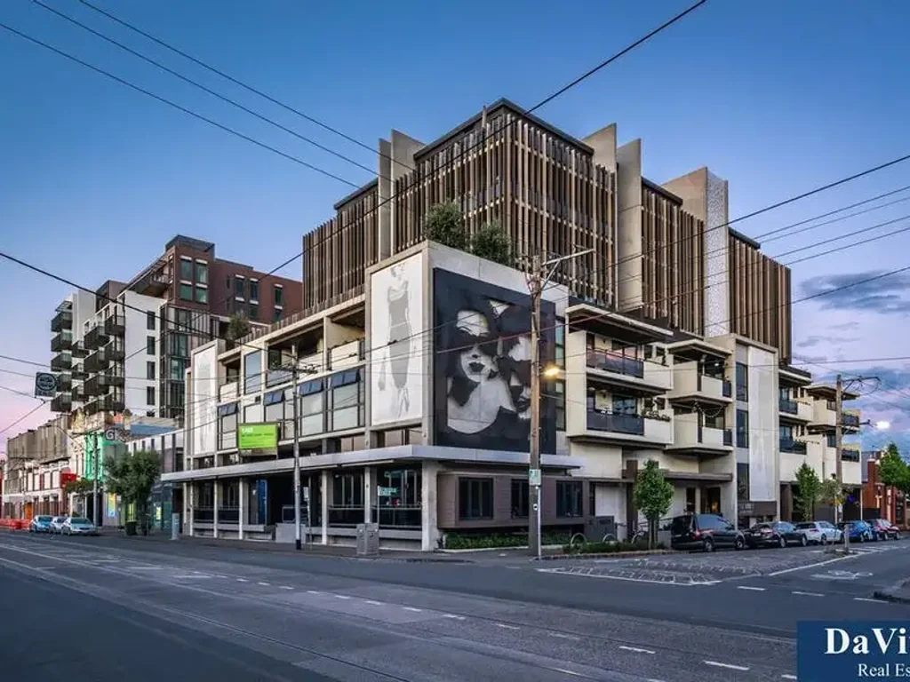 Stunning Two Bedroom Apartment In Collingwood