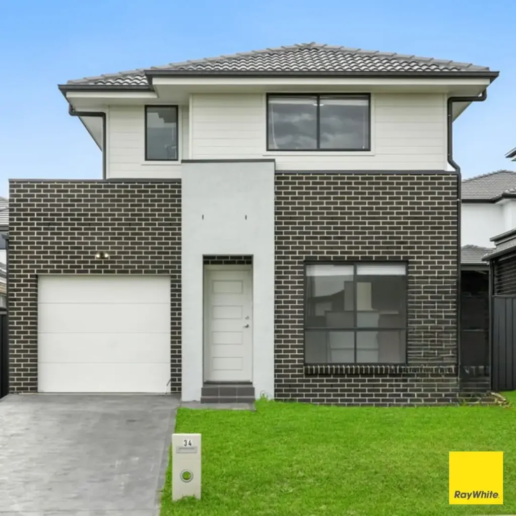Near New 4 Bedroom Family Home