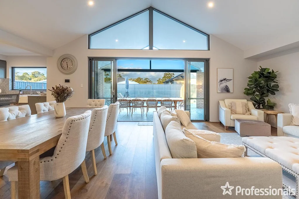 14 Wembley Road, Bushmead, WA 6055