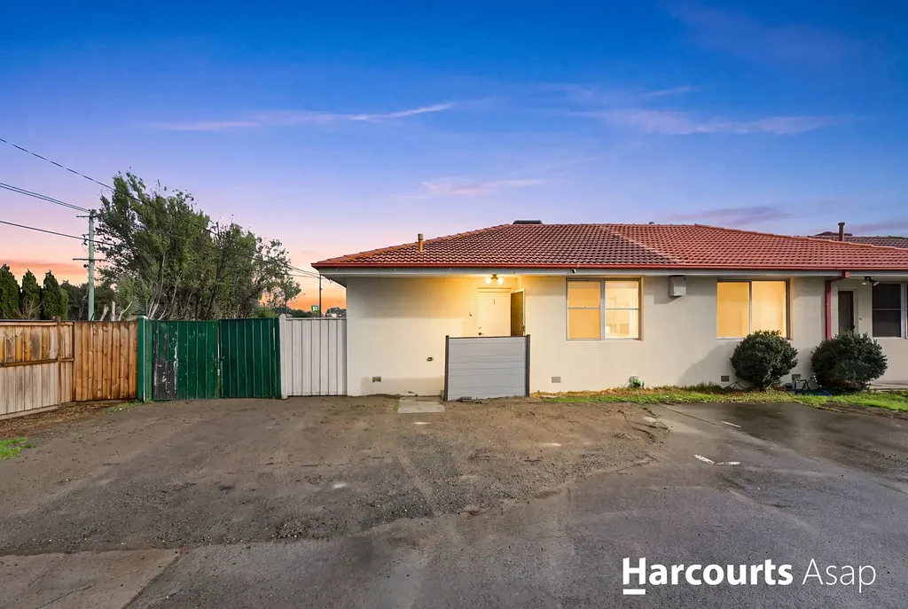 Dandenong North 2房 无物业管理费！完美起点，明智投资。 No Body Corporate! - Perfect Start, Smart Investment.