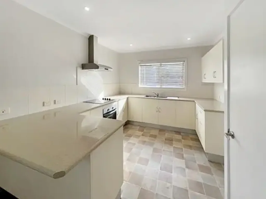 Modern and Low Maintenance 3 Bedroom Home
