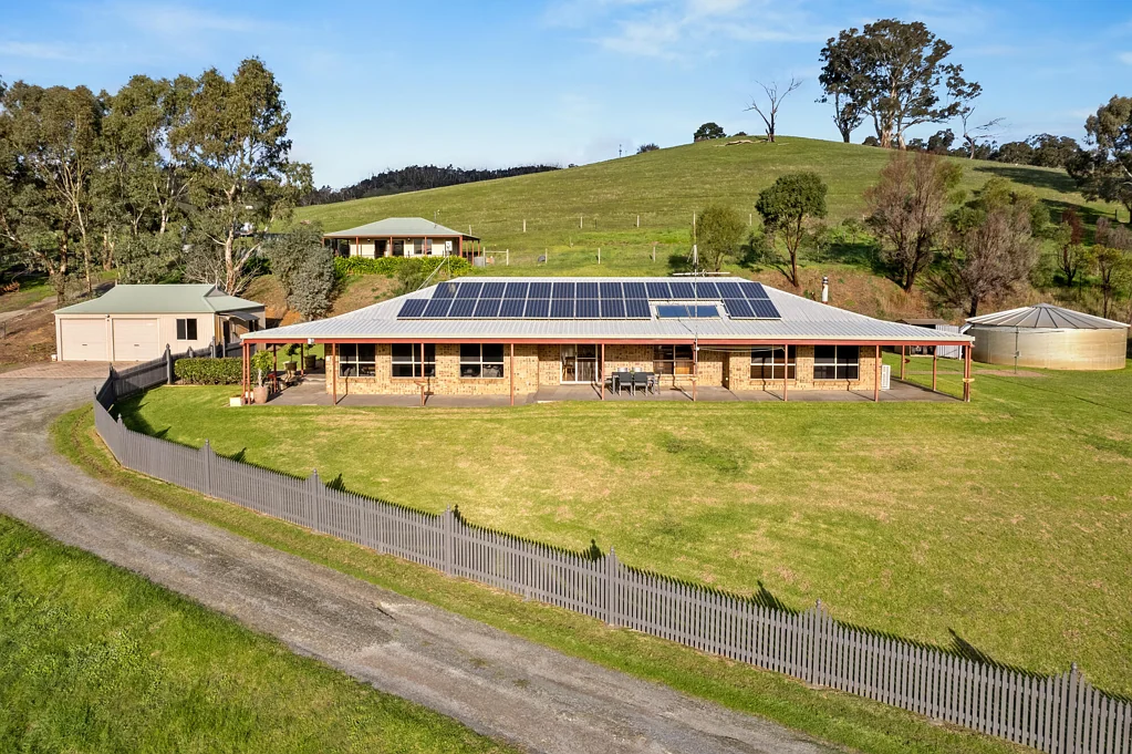 Cudlee Creek 4બેડરૂમ A Private Hills Sanctuary on 61.8 Acres of Pure Adelaide Hills Beauty