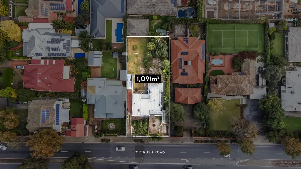 Toorak Gardens 4房  Torrens Titled, Dual Occupancy - A Rare Art Deco Pair with Long-Term Development Appeal.
