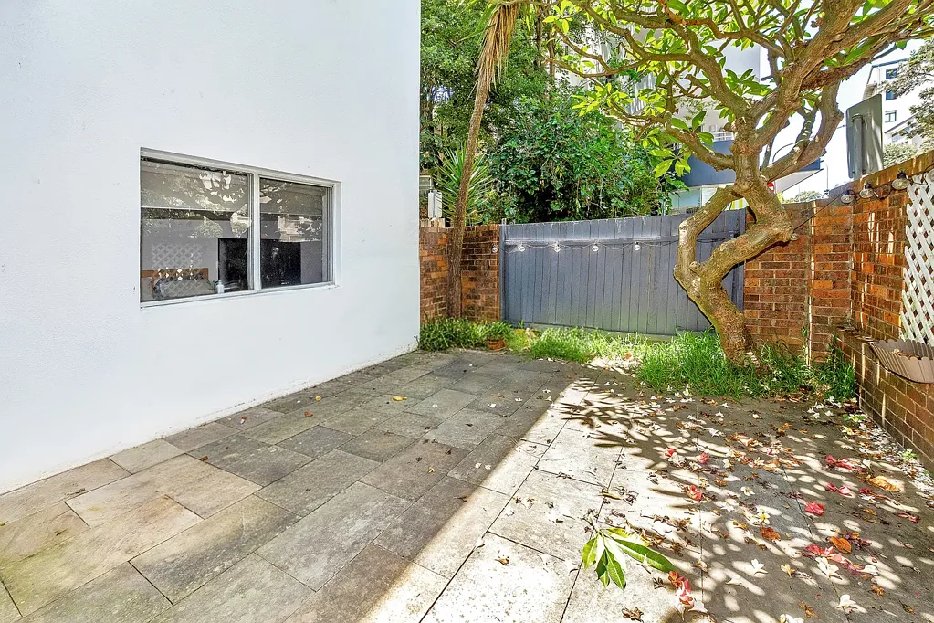 Two Bedroom Garden Apartment Only Footsteps to Bondi Beach!