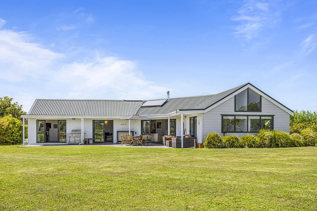 Kumeu Make your offer known