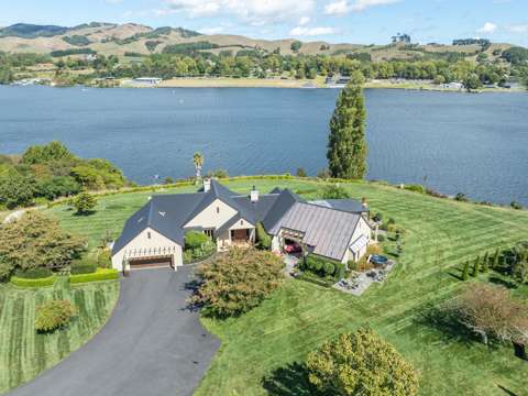 Karapiro  An Exceptional Lakeside Sanctuary