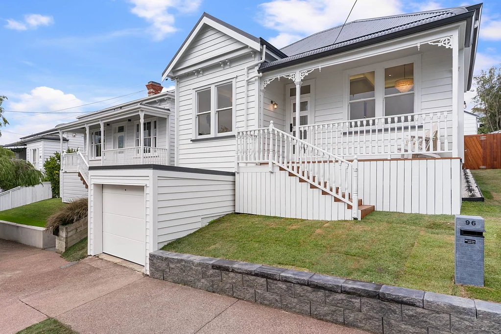 Grey Lynn 5chambre Stylish Living - Coveted Location