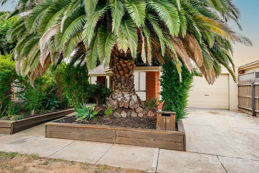 18 Flemington Crescent, Werribee, VIC 3030