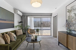2/12 New Street, Saint Marys Bay