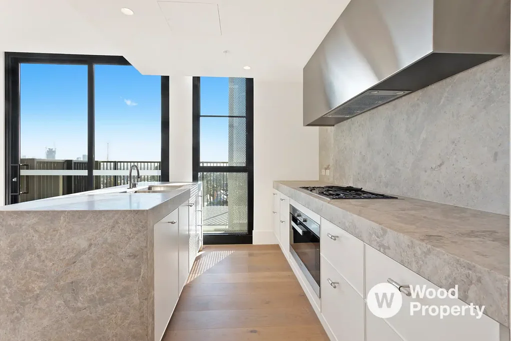 Sophisticated Living with Uninterrupted City Views