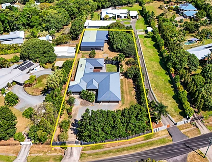 112-114 James Cook Drive, Kewarra Beach, Cairns, 9 Bedrooms, 4 Bathrooms, House