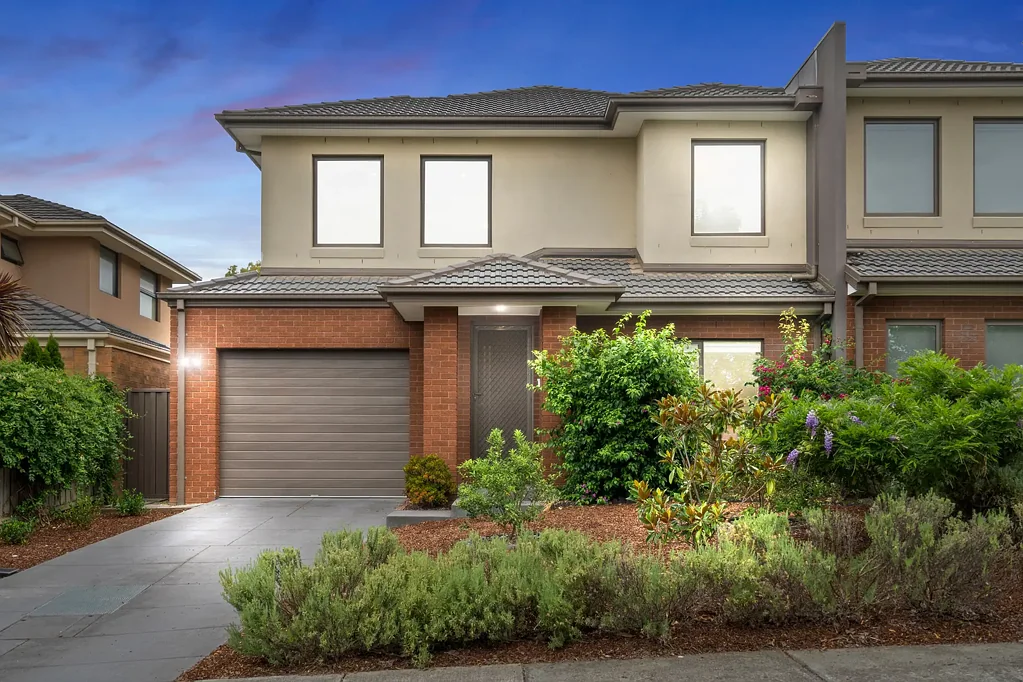 8A Arawata Drive, Doncaster East, VIC 3109