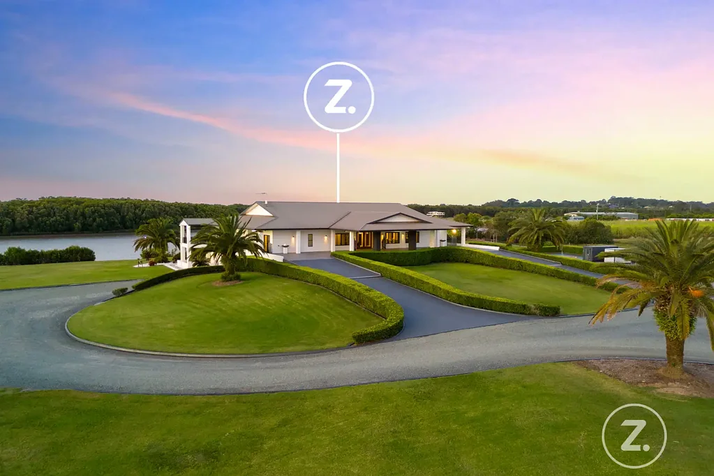 Alberton 6Zimmer Opulent Riverfront Escape: Where Luxury and Tranquility Converge