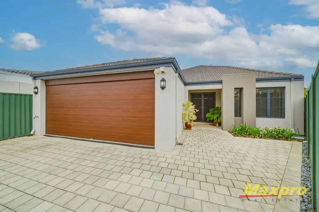 Lynwood 4ห้องนอน MODERN 4 Bed 2 Bath
