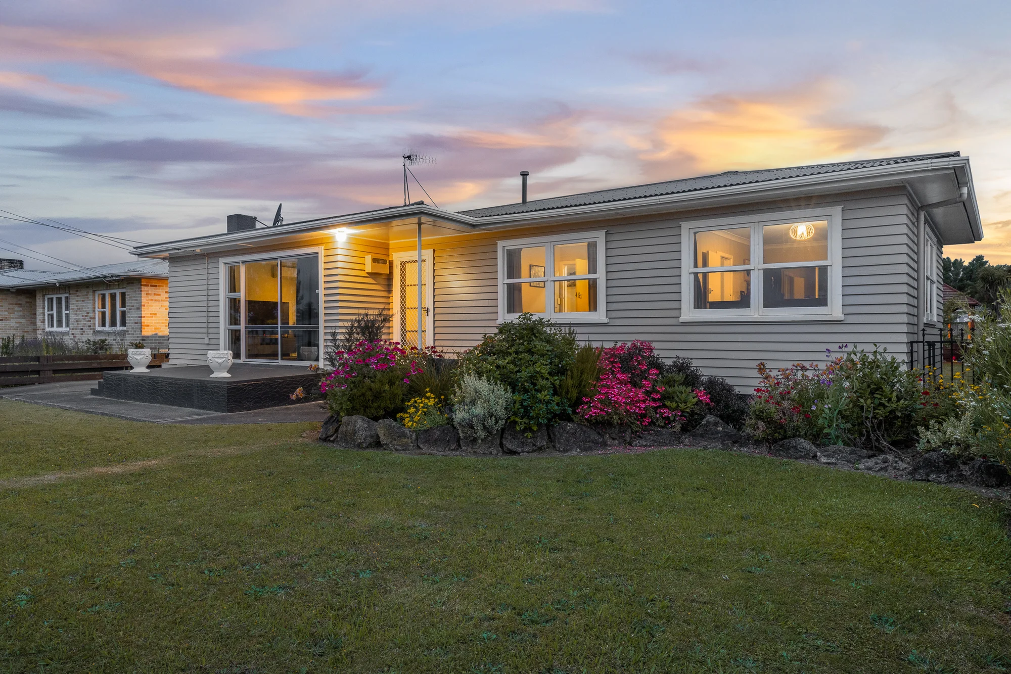 Levin 2 Bedroom Two Bedrooms Plus Studio Room