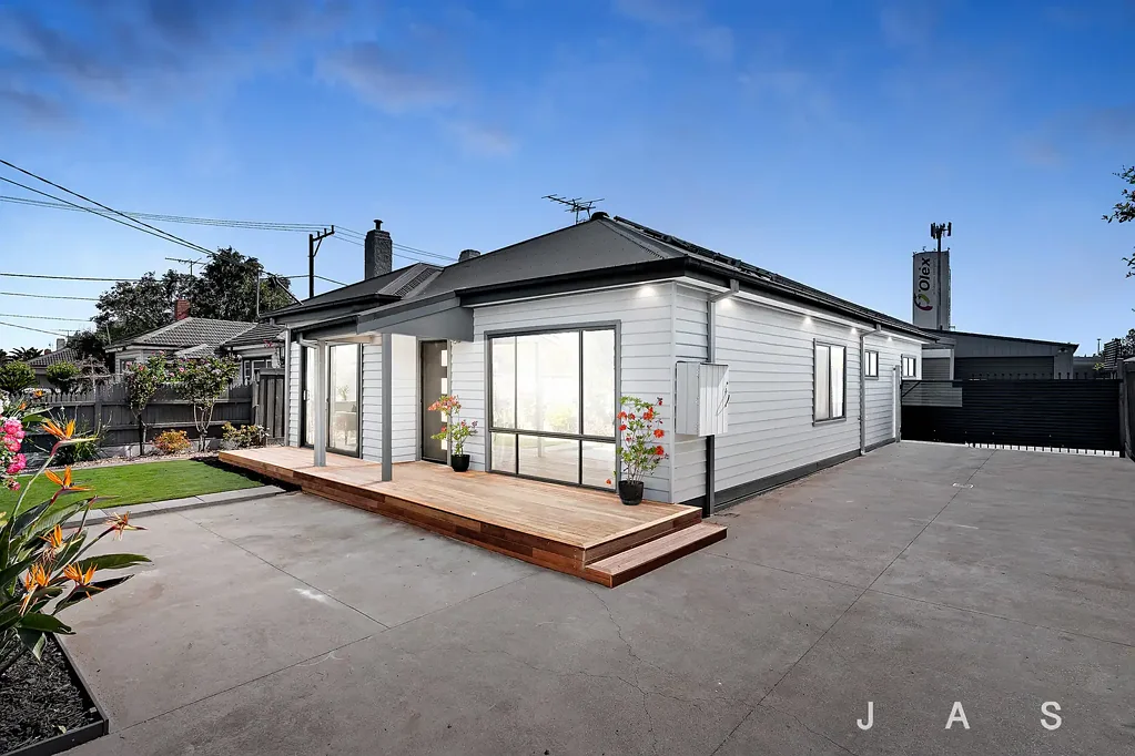 16 Sredna Street, West Footscray, VIC 3012
