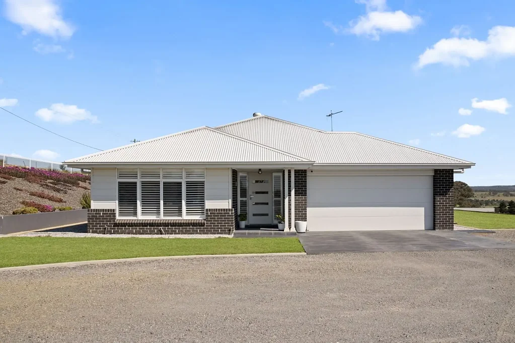 Goulburn 4房  AMAZING RURAL OUTLOOK !