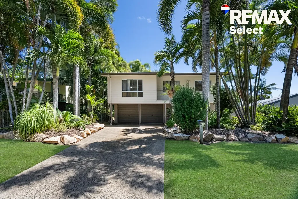 Andergrove 3ਬੈੱਡਰੂਮ Impeccably Presented Family Home with 2 Story Living!