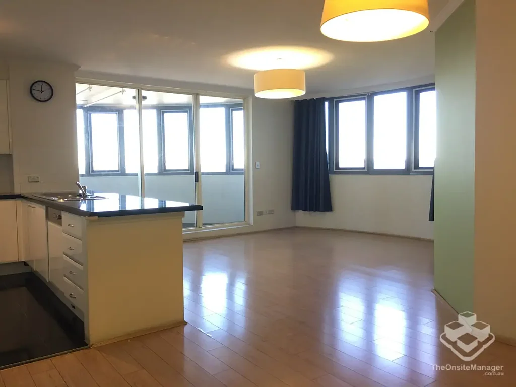 Modern 3 Bedroom Apartment in Heart of Chatswood