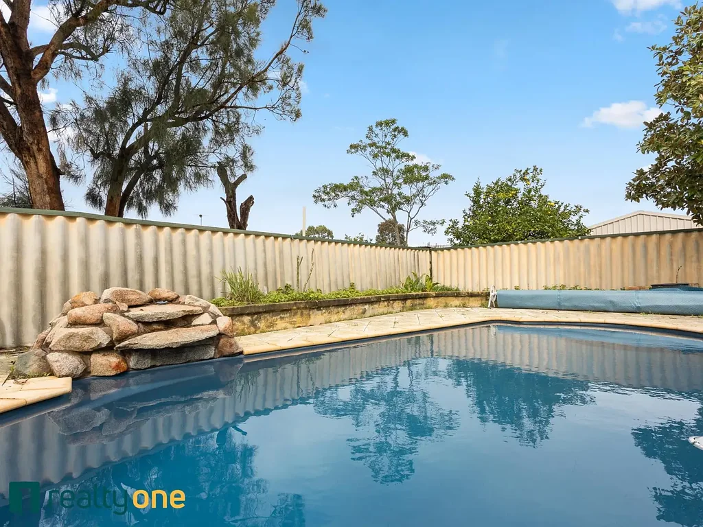 Banksia Grove 4部屋 Solid Investment with Long-Term Tenants in Place