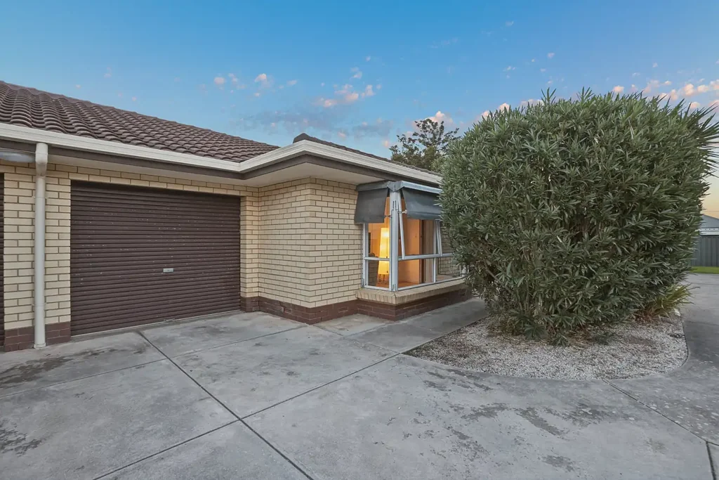 Somerton Park 2房  IMMACULATE SINGLE STORY TWO BEDROOM HOMETTE IN A HIGHLY PRIZED SEASIDE LOCATION